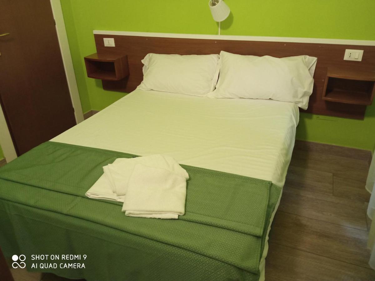 New Paradise Rome Luaran gambar